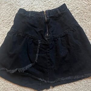 Nlack denim skirt